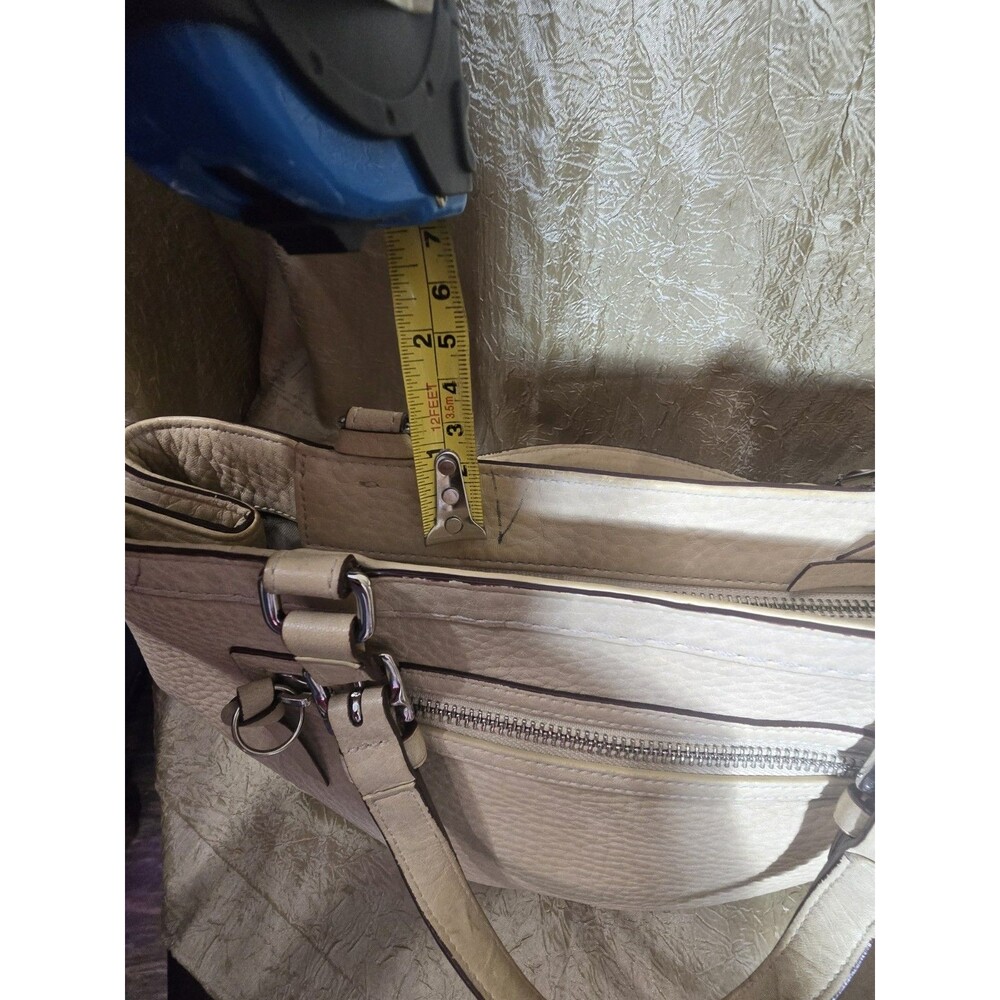Vintage Coach Legacy Pebbled Leather Tote – Style L043-5056 – Creamy Buttery Tan - Picture 8 of 16